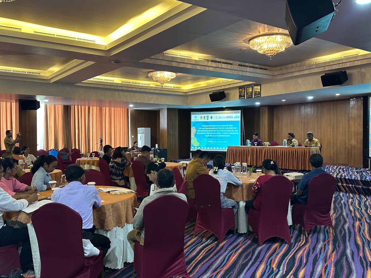 Penguatan Kapasitas Aparatur Desa dalam Pengembangan Strategi Implementasi Rekomendasi Rencana Aksi Pencegahan Kekerasan Berbasis Gender dan Ketahanan Perempuan akibat Dampak Perubahan Iklim melalui Musrenbangdes di Nusa Tenggara Timur penguatan kapasitas aparatur desa dalam pengembangan strategi implementasi rekomendasi rencana aksi pencegahan kekerasan berbasis gender di nusa tenggara timur hari 1 3 Kerti Praja Foundation