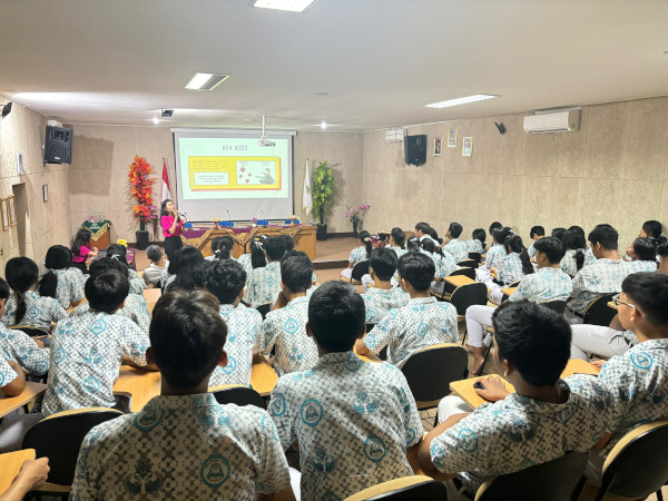 Girls ACT girls act indonesia sosialisasi hiv dan hksr 1 Kerti Praja Foundation