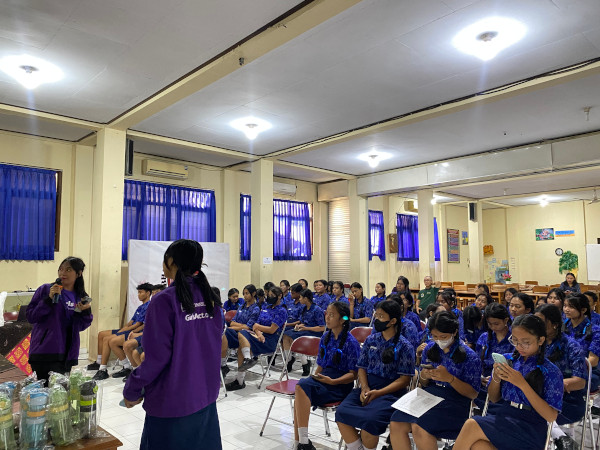Girls ACT girls act indonesia sosialisasi hiv dan hksr 12 Kerti Praja Foundation