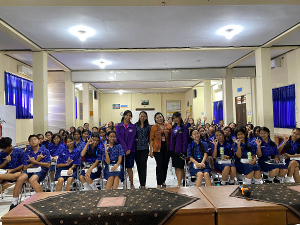 Girls ACT girls act indonesia sosialisasi hiv dan hksr 14 Kerti Praja Foundation